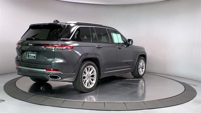 2022 Jeep Grand Cherokee Summit