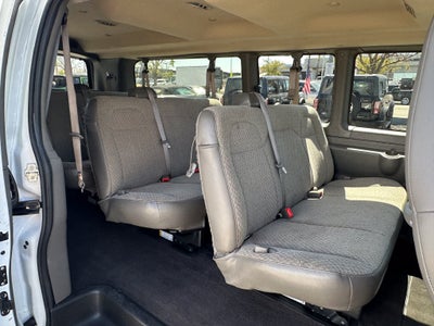 2025 Chevrolet Express 3500 LT Passenger