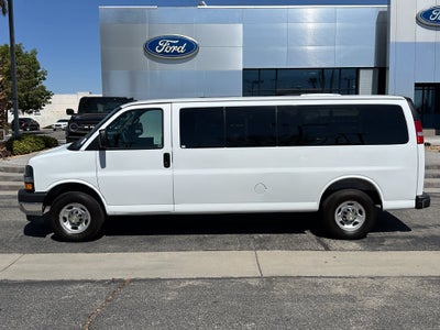 2025 Chevrolet Express 3500 LT Passenger