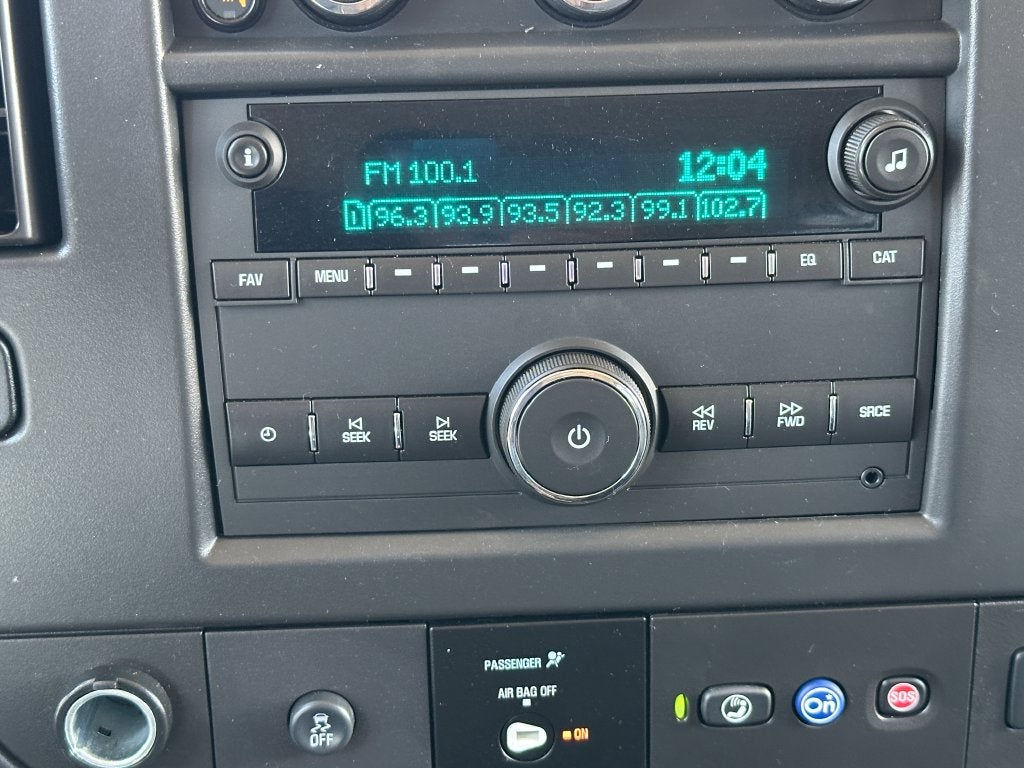 2025 Chevrolet Express 3500 LT Passenger