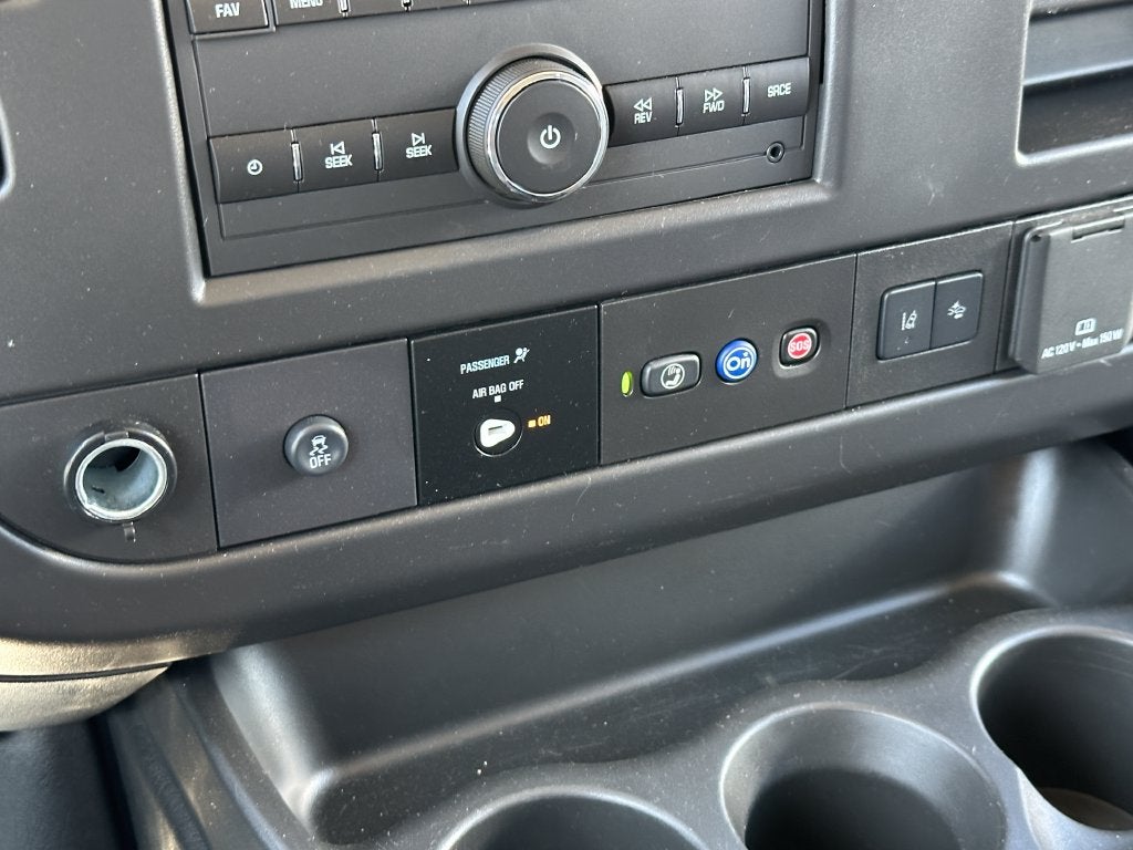 2025 Chevrolet Express 3500 LT Passenger