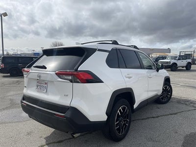 2019 Toyota RAV4 LE