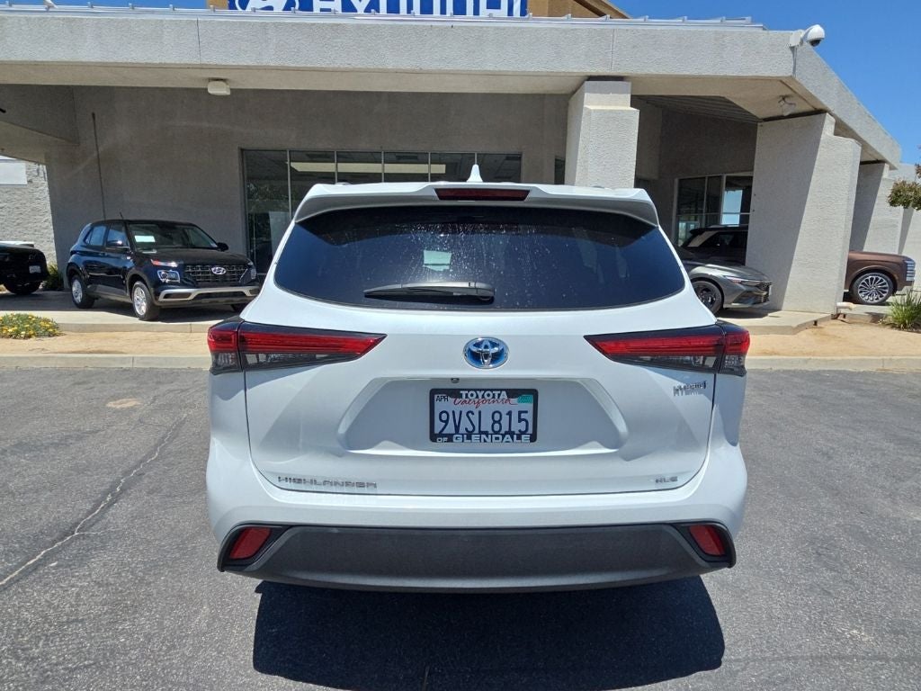 2022 Toyota Highlander Hybrid XLE