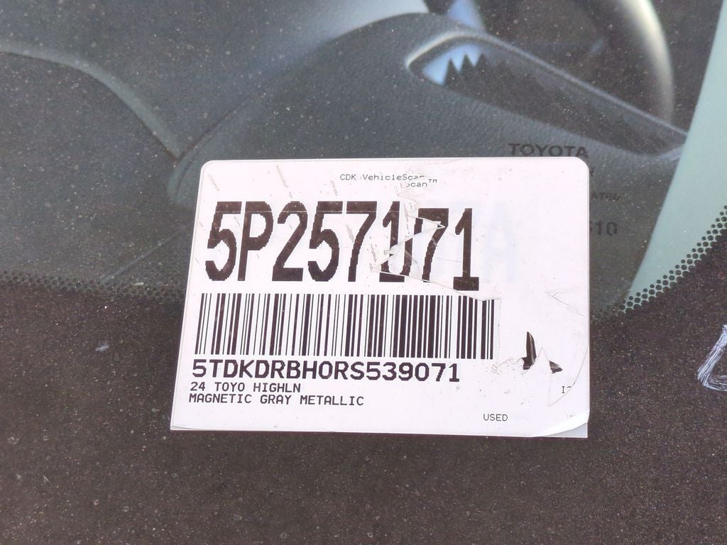 2024 Toyota Highlander XLE