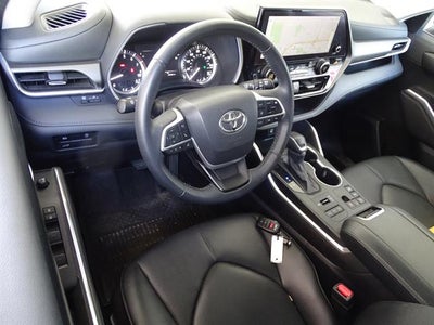 2024 Toyota Highlander XLE