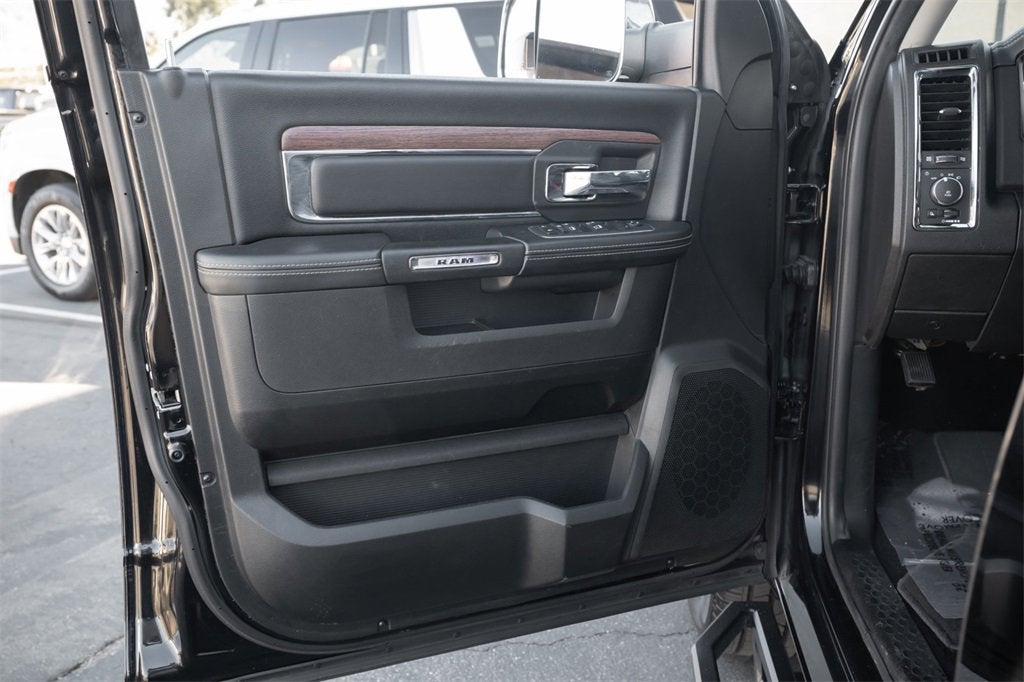 2019 RAM 1500 Classic Laramie