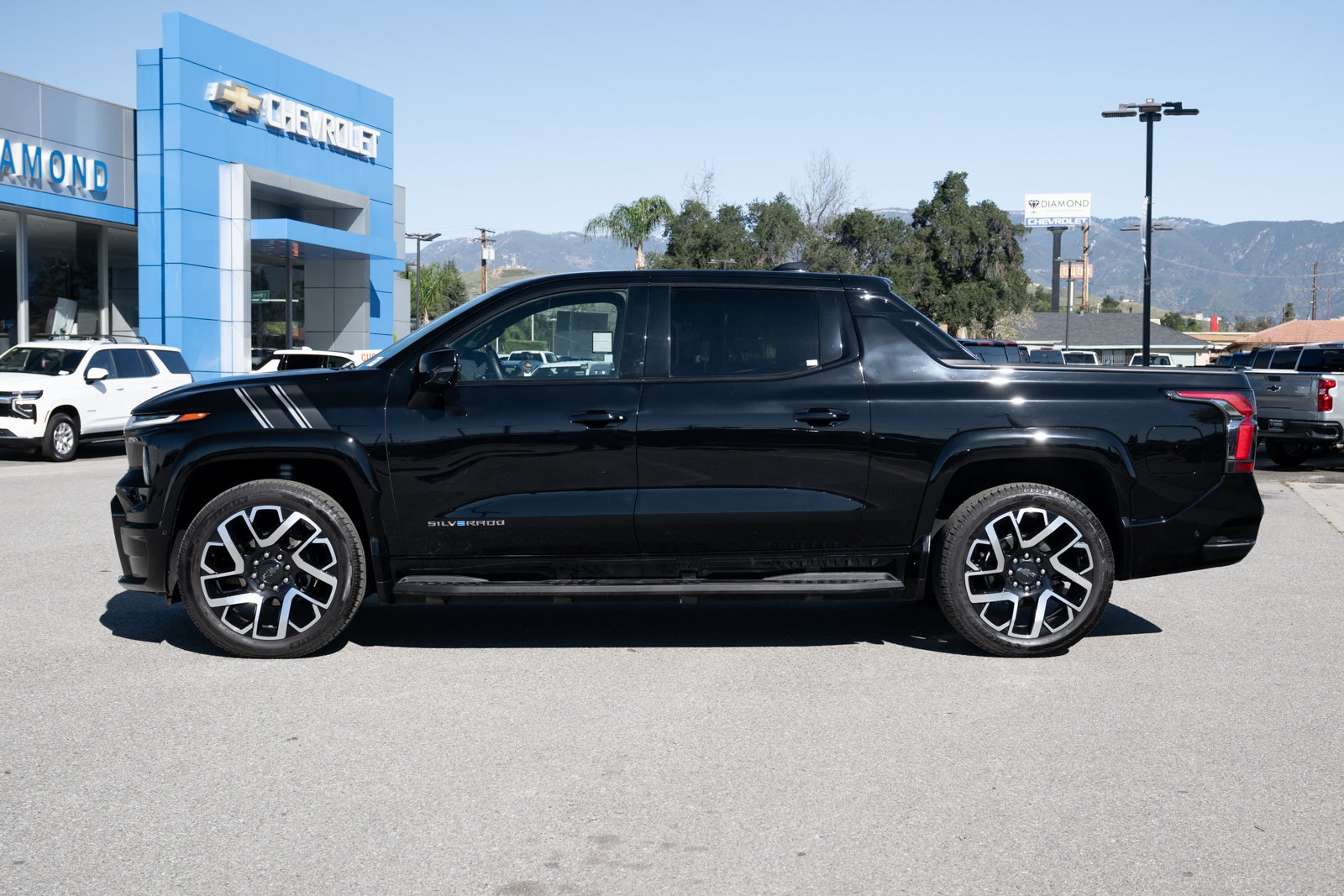 2024 Chevrolet Silverado EV RST