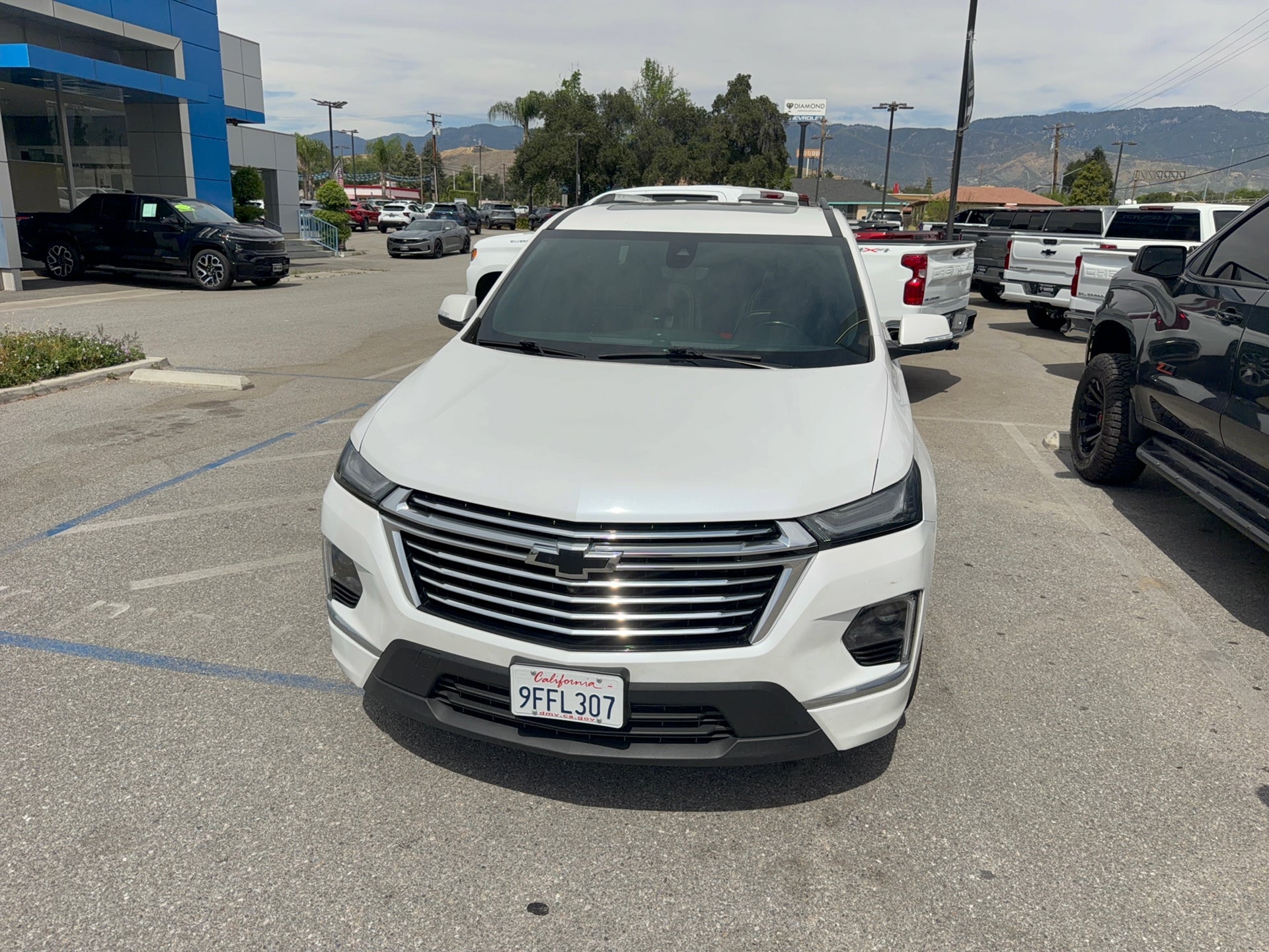 2023 Chevrolet Traverse Premier