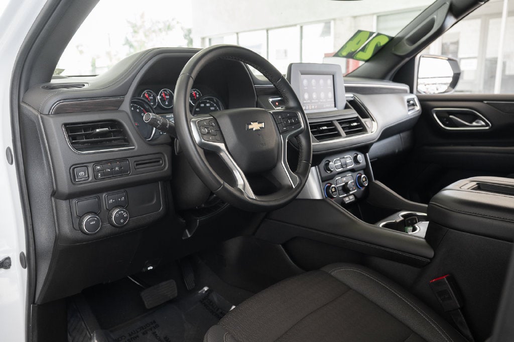 2024 Chevrolet Suburban LS