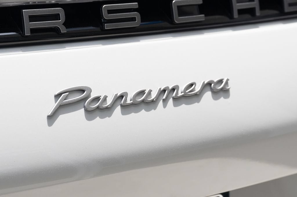 2023 Porsche Panamera Base