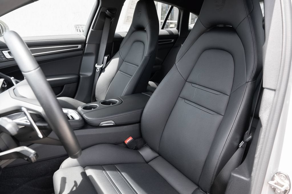 2023 Porsche Panamera Base