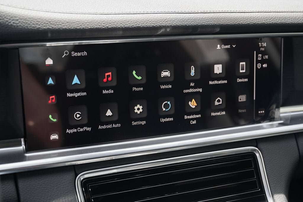 2023 Porsche Panamera Base
