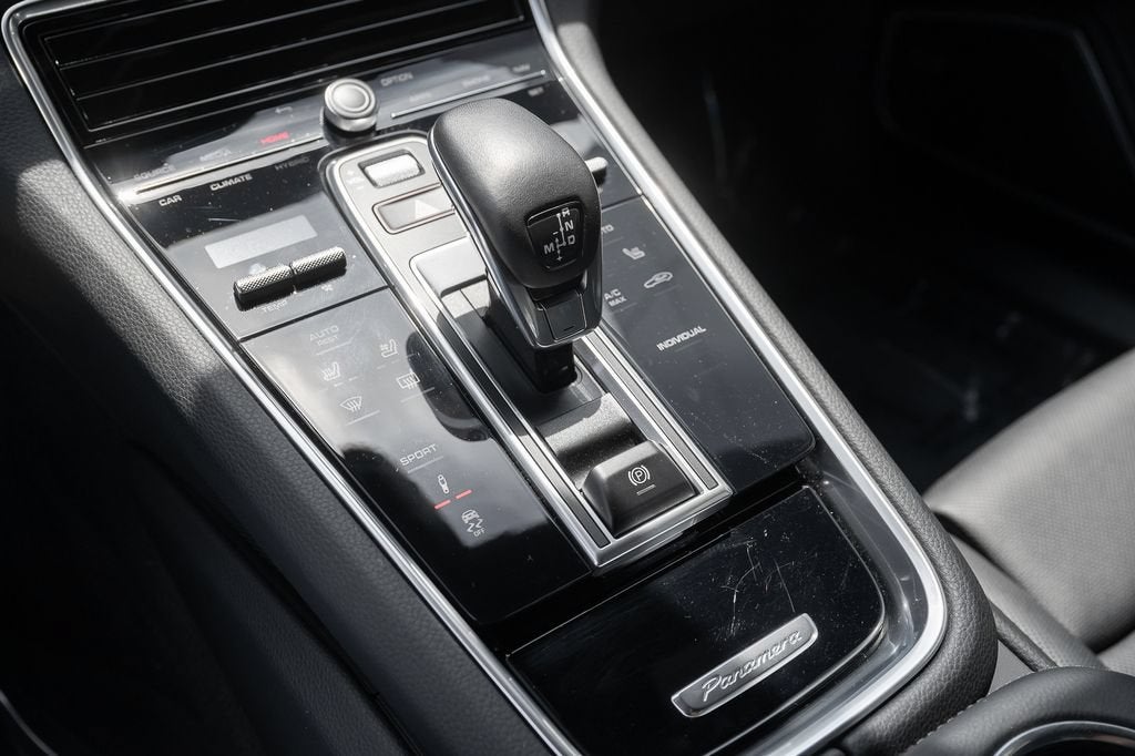 2023 Porsche Panamera Base