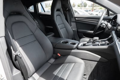 2023 Porsche Panamera Base