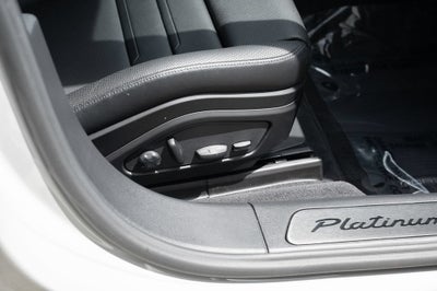 2023 Porsche Panamera Base