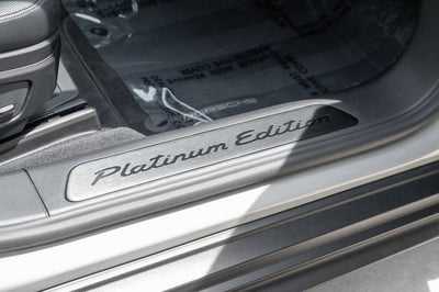 2023 Porsche Panamera Base