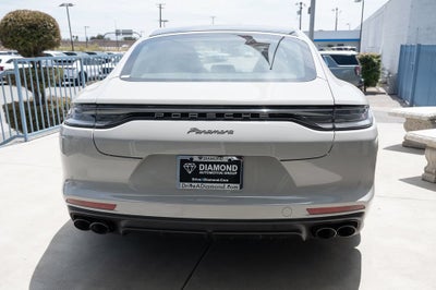 2023 Porsche Panamera Base