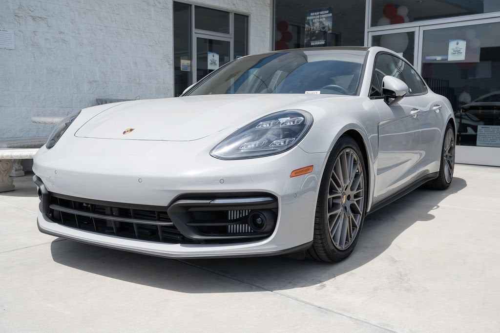 2023 Porsche Panamera Base