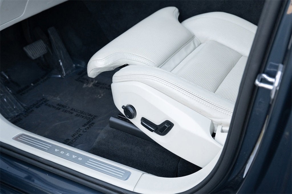 2021 Volvo XC90 Inscription