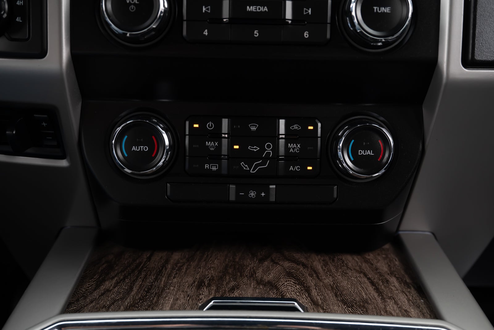 2019 Ford Super Duty F-350 SRW XL