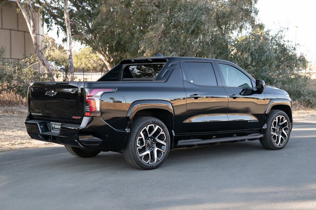 2024 Chevrolet Silverado EV RST