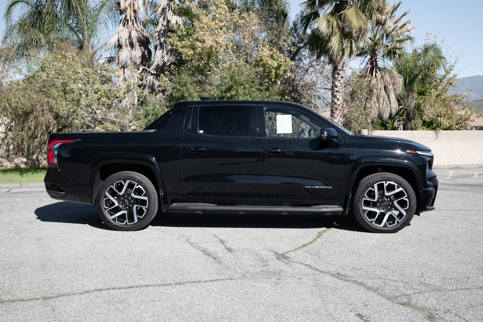 2024 Chevrolet Silverado EV RST