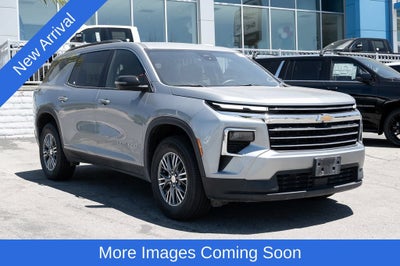 2024 Chevrolet Traverse LT