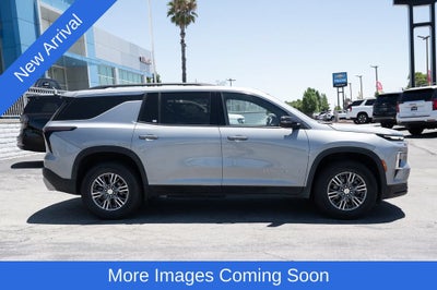 2024 Chevrolet Traverse LT
