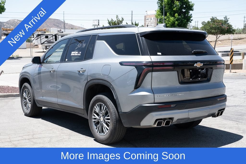 2024 Chevrolet Traverse LT