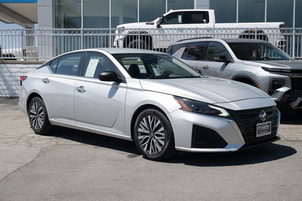 2024 Nissan Altima 2.5 SV