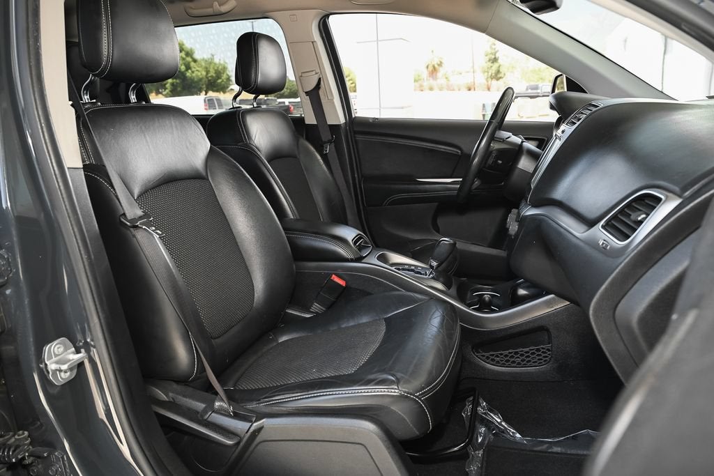 2018 Dodge Journey Crossroad
