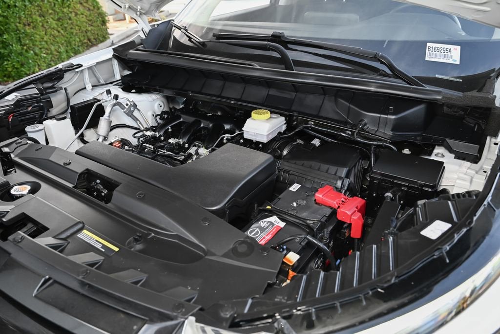 2024 Nissan Pathfinder SV