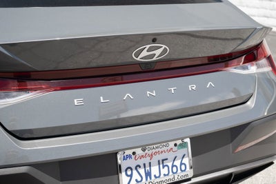 2024 Hyundai Elantra SEL