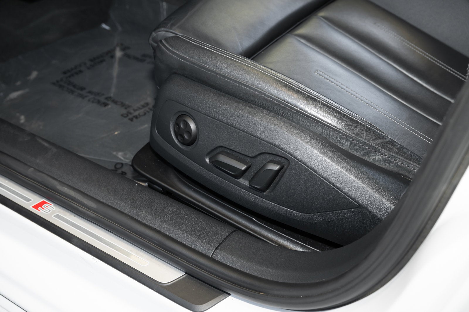 2022 Audi A4 Sedan S line Premium Plus