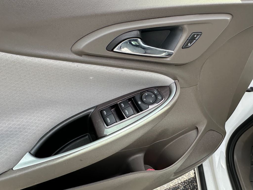 2021 Chevrolet Malibu LS 1FL