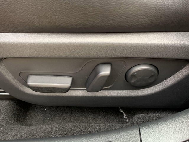 2025 Mazda Mazda CX-50 Hybrid Premium AWD