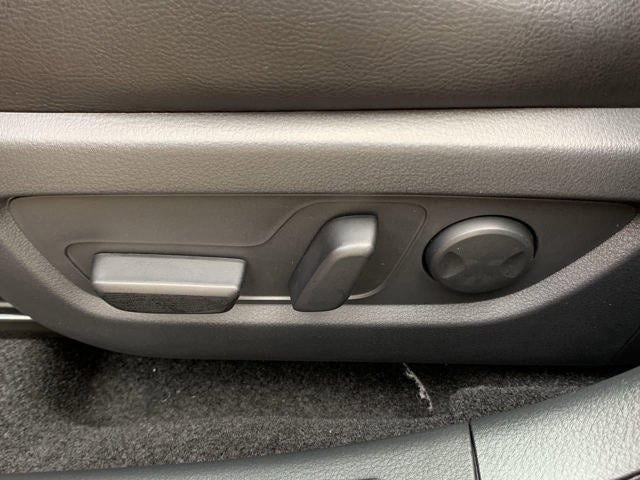 2025 Mazda Mazda CX-50 Hybrid Premium AWD