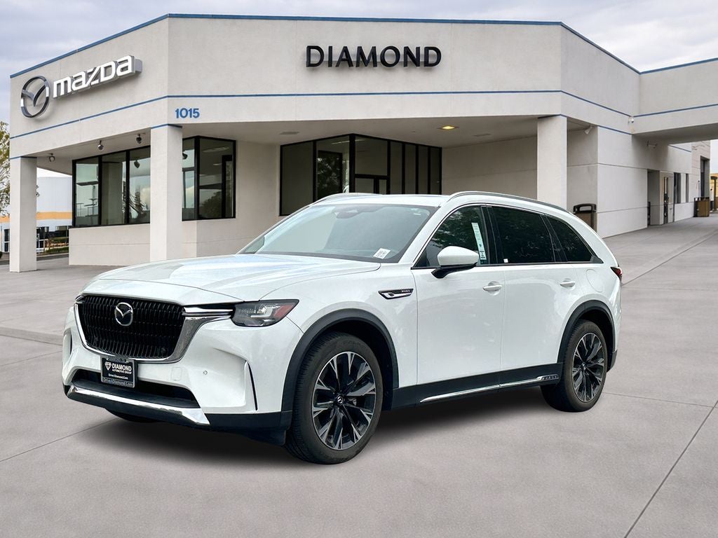 2024 Mazda CX-90 PHEV Premium Package's photo