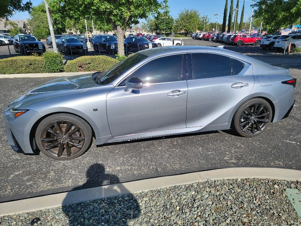 2025 Lexus IS 300